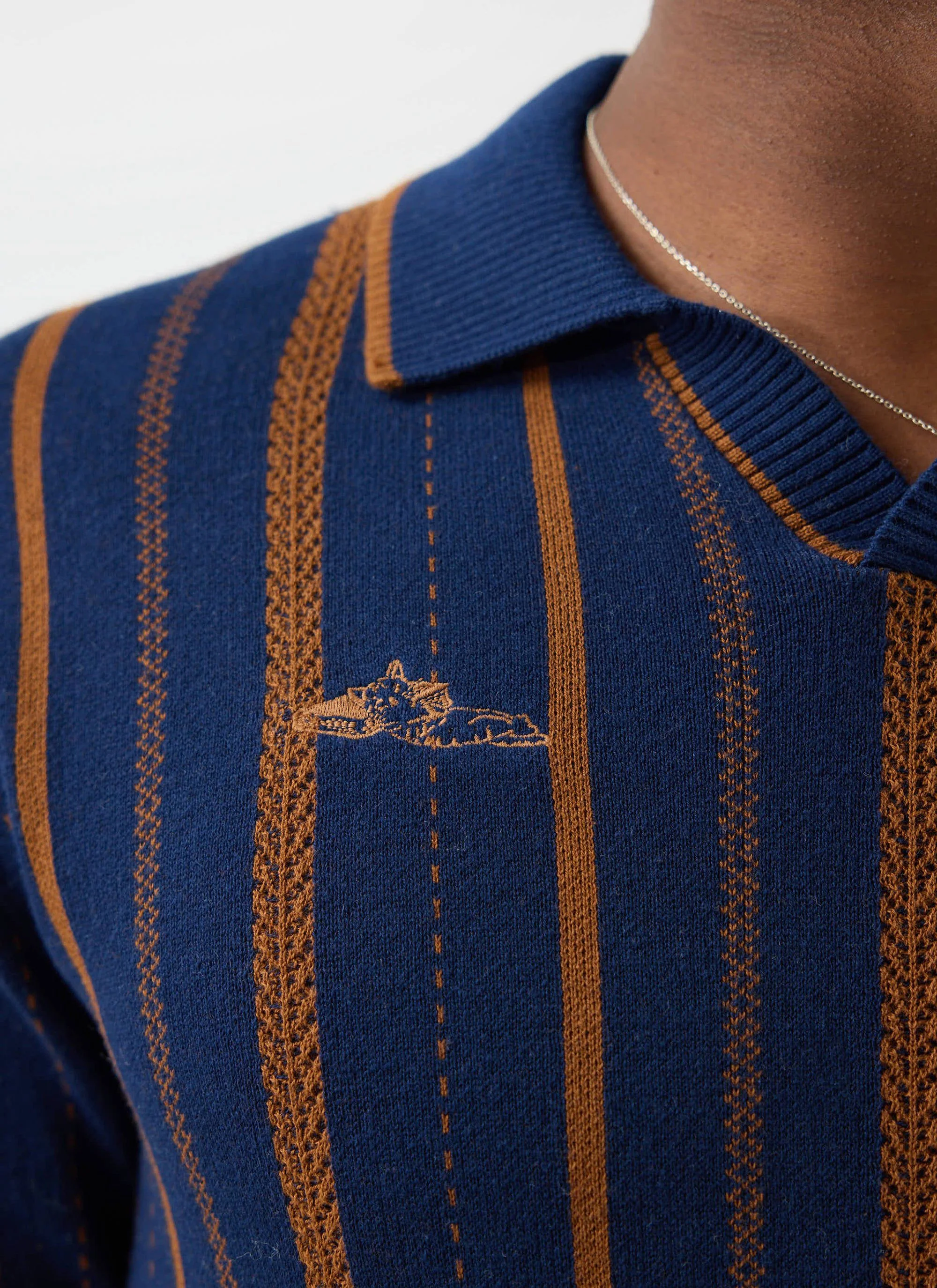 Citation Knitted Football Shirt | Cotton | Navy - Image 3