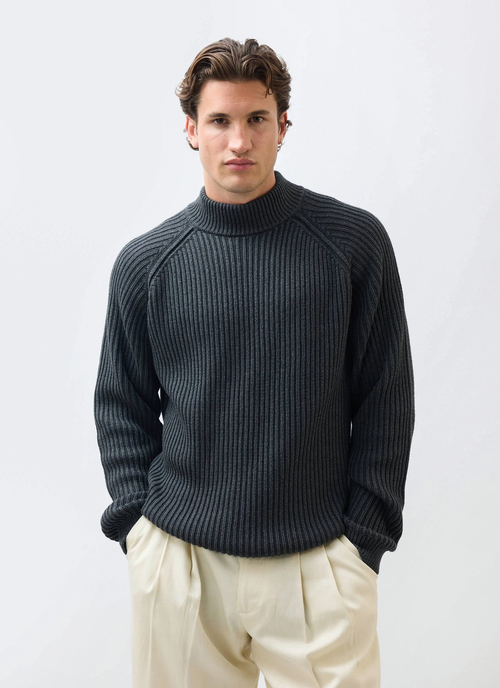 Library Turtle Neck | Cotton | Charcoal - Image 3