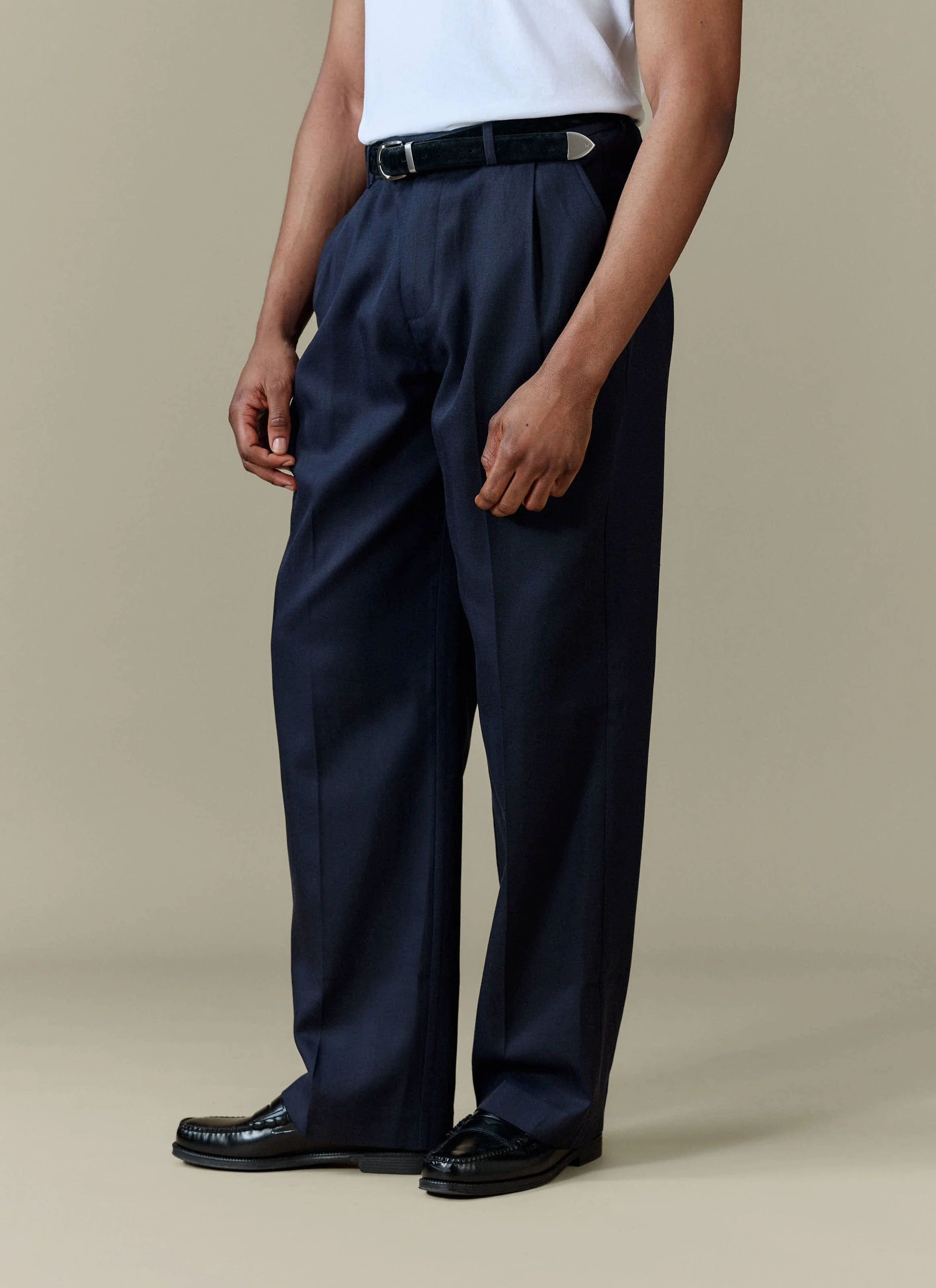 Pleated Leg Trousers | Lyocell | Navy - Image 4